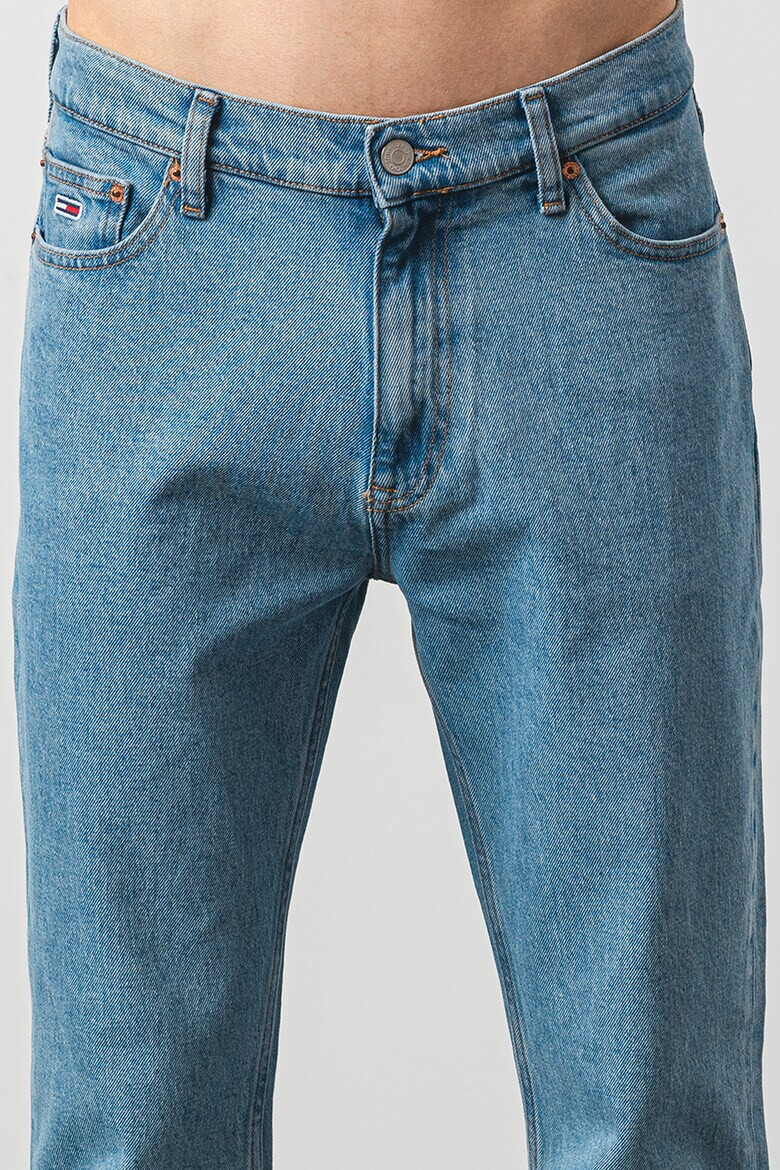 Tommy Jeans Стеснени дънки Dad - Pepit.bg