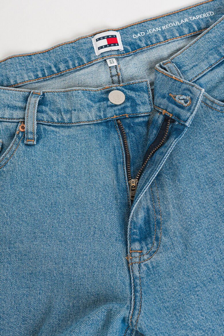 Tommy Jeans Стеснени дънки Dad - Pepit.bg
