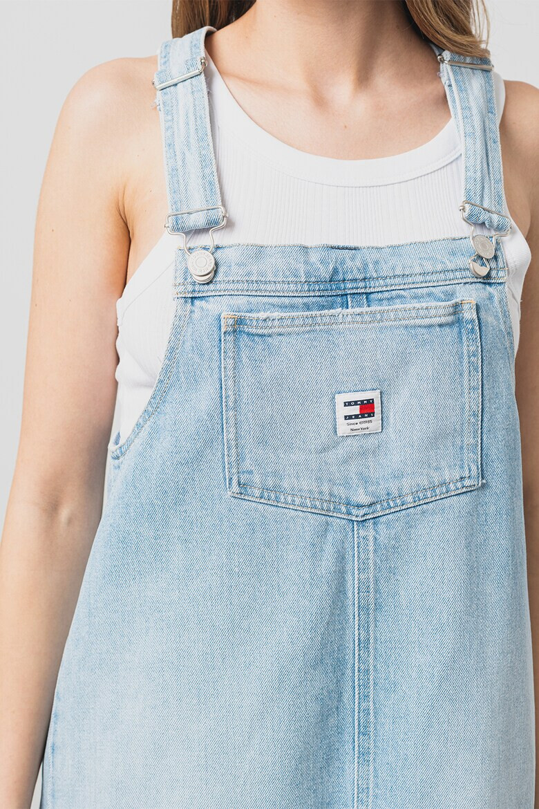 Tommy Jeans Сукман от деним с лого - Pepit.bg