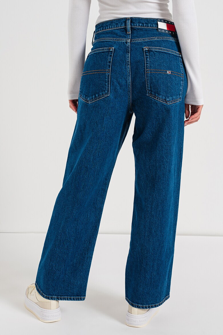 Tommy Jeans Свободни дънки - Pepit.bg