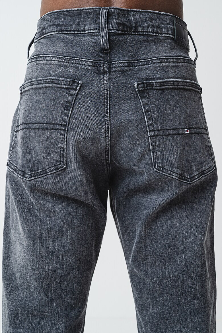 Tommy Jeans Свободни дънки - Pepit.bg