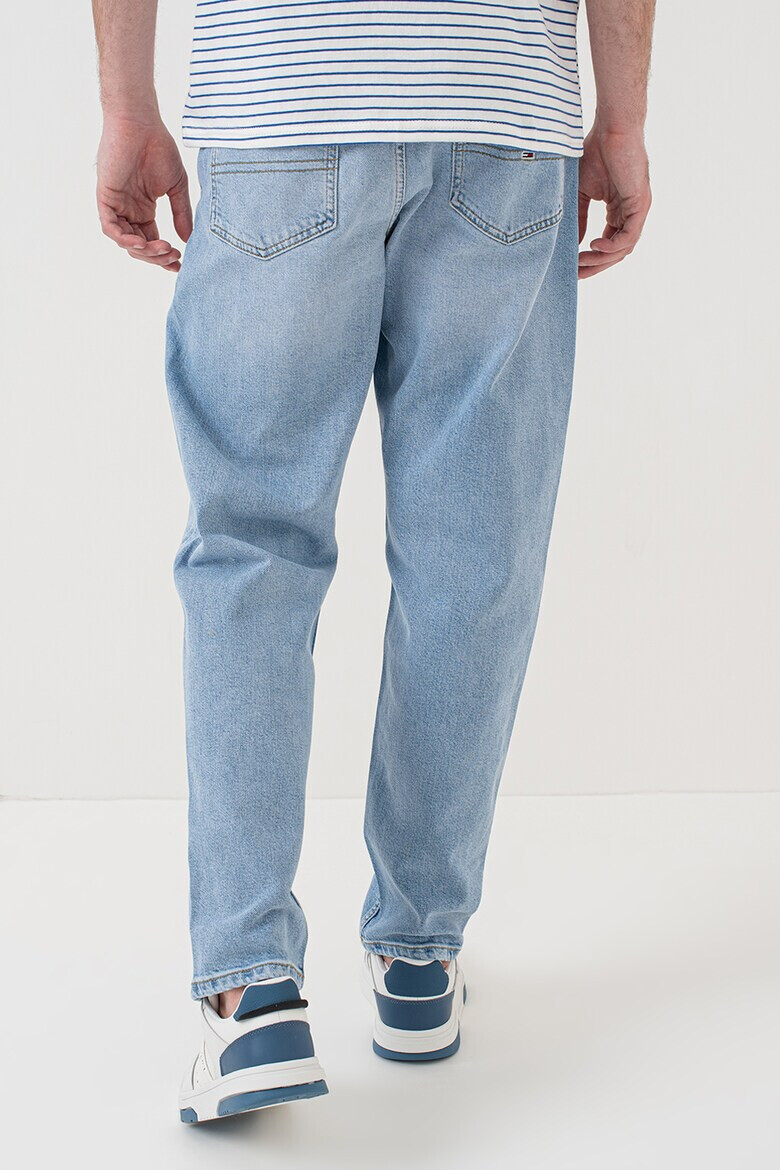 Tommy Jeans Свободни дънки - Pepit.bg