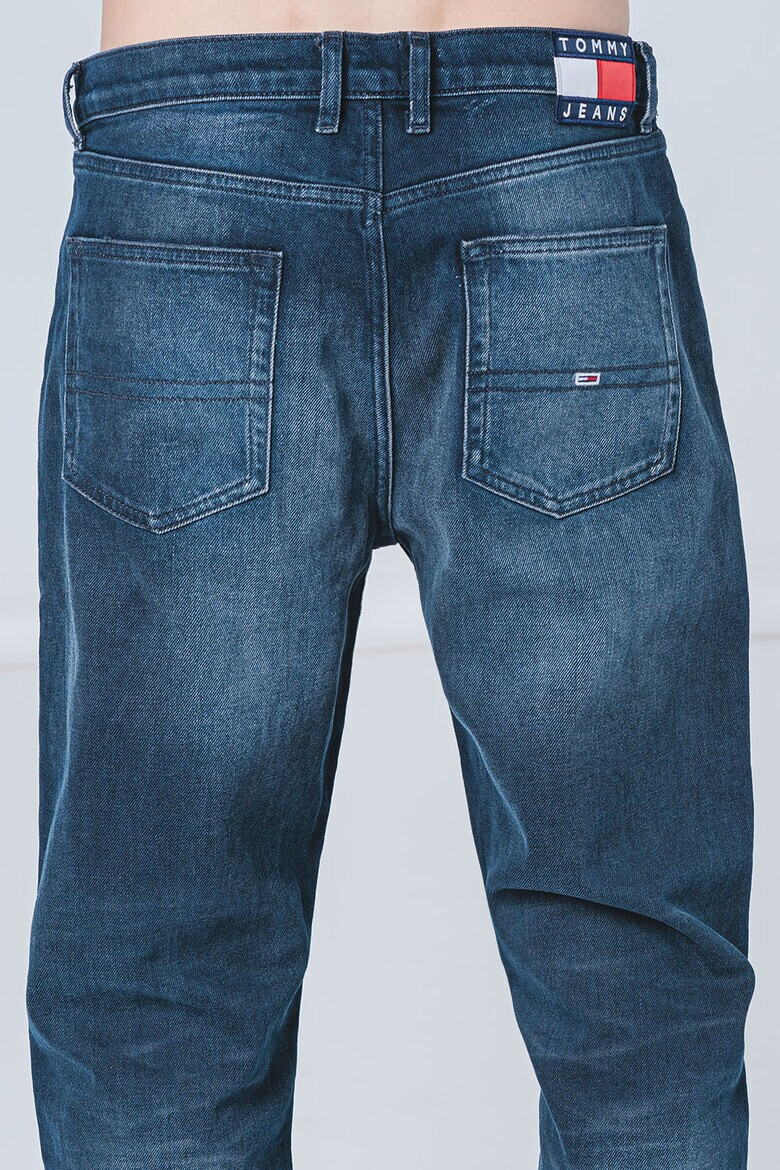 Tommy Jeans Свободни дънки Isaac деграде - Тъмносин - Pepit.bg