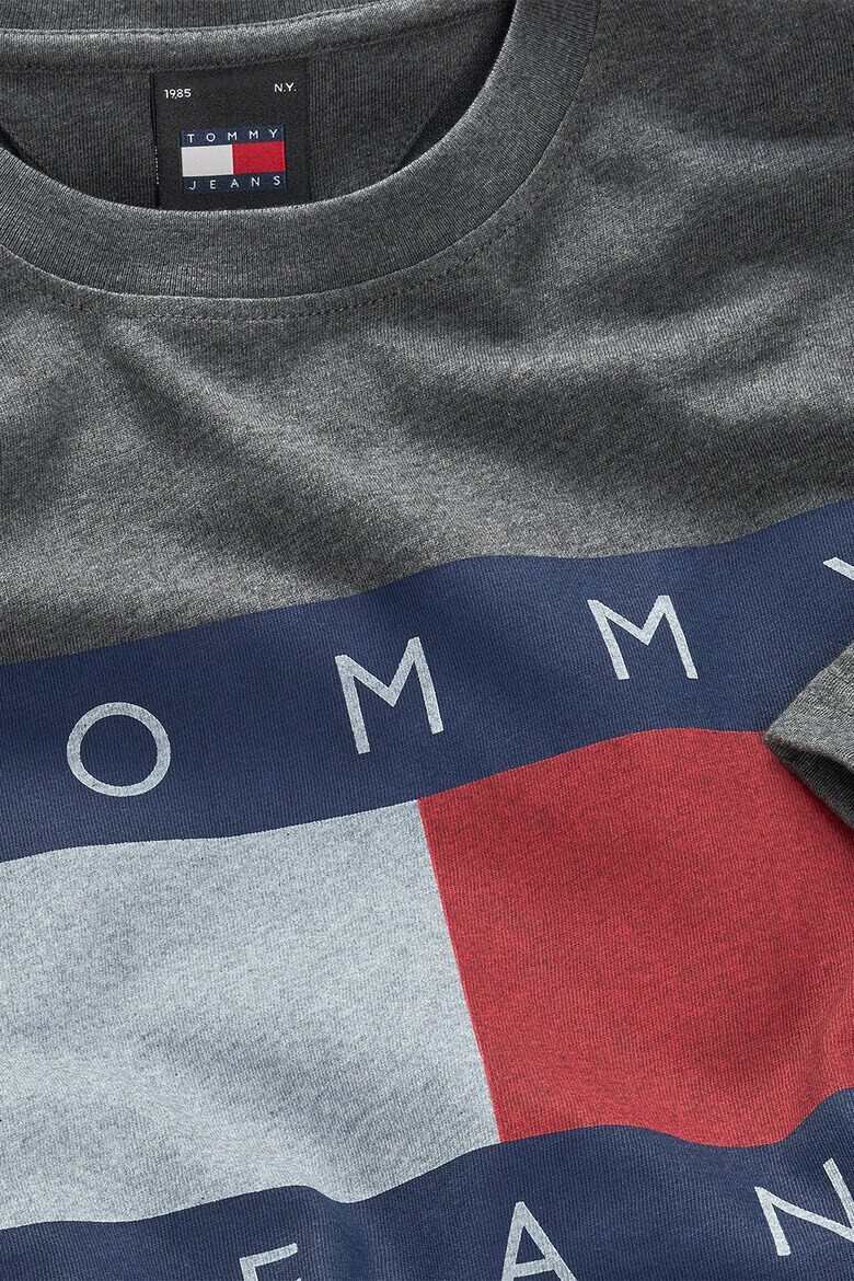 Tommy Jeans Уголемена памучна тениска - Pepit.bg