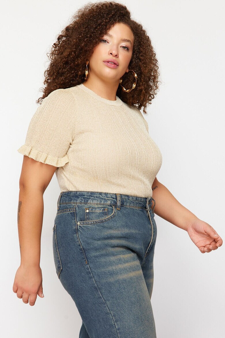Trendyol Бляскава блуза Plus Size - Pepit.bg
