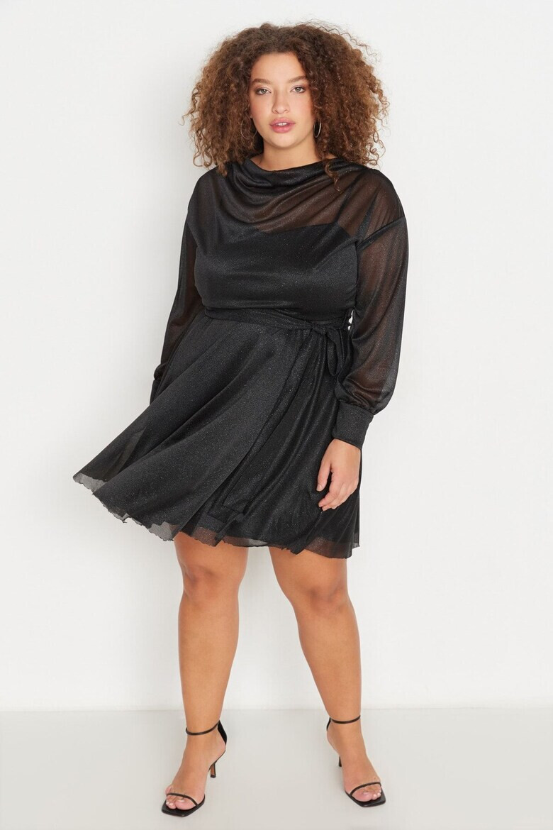Trendyol Бляскава рокля Plus Size - Pepit.bg
