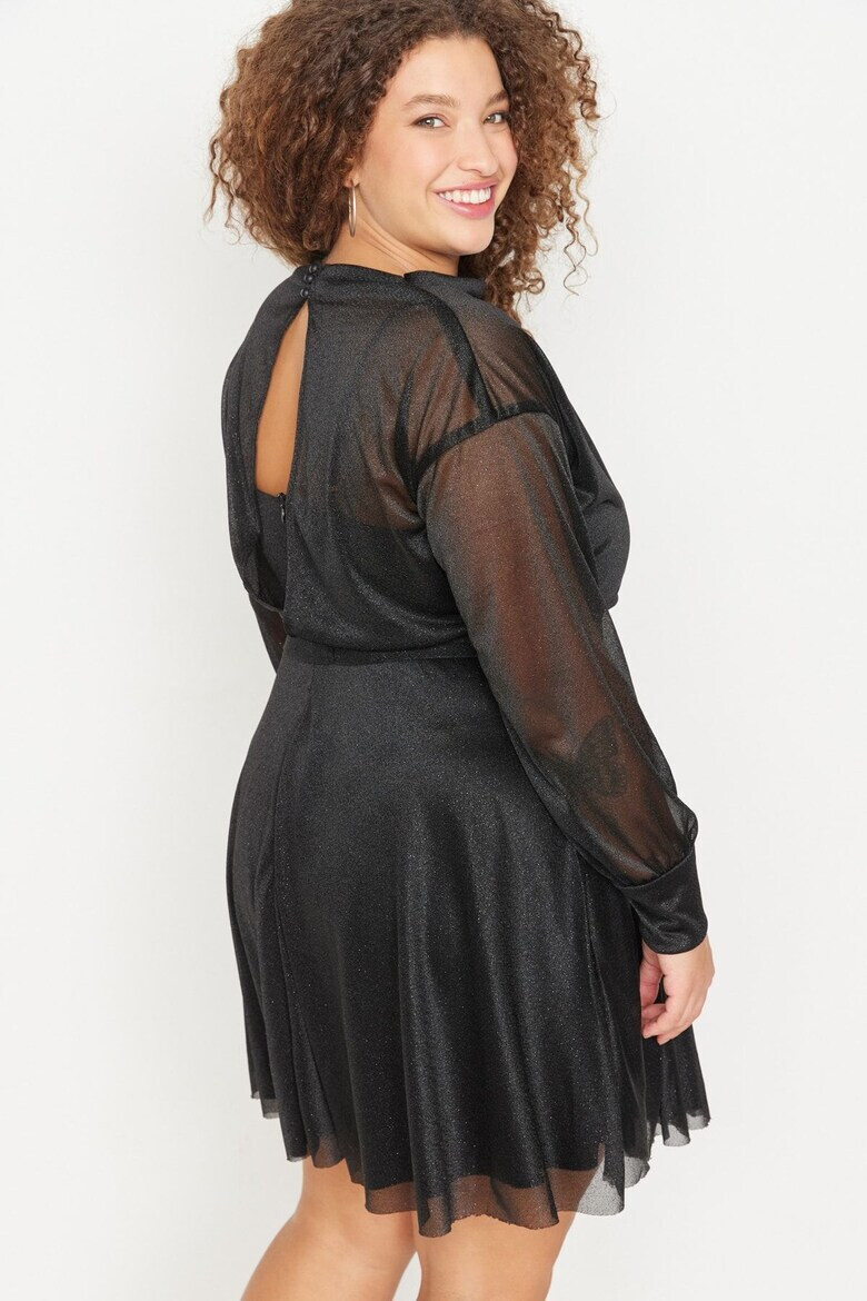 Trendyol Бляскава рокля Plus Size - Pepit.bg