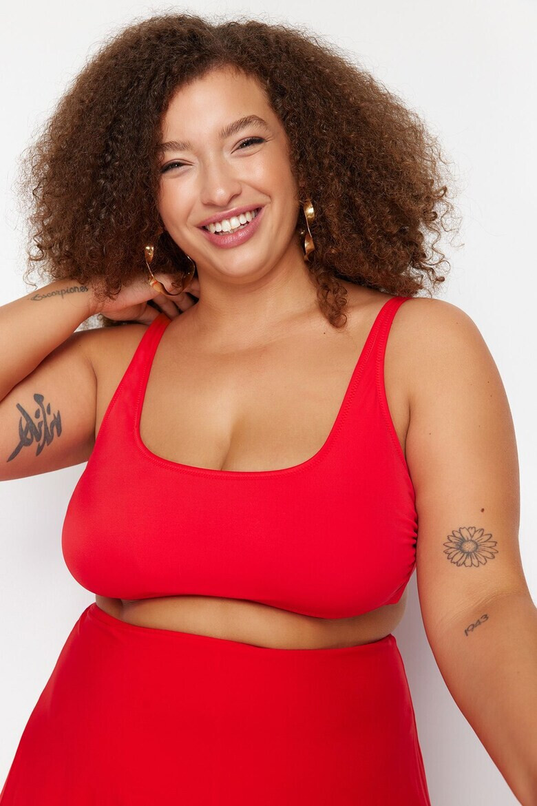 Trendyol Плувен топ с регулиращи се презрамки Plus Size - Pepit.bg
