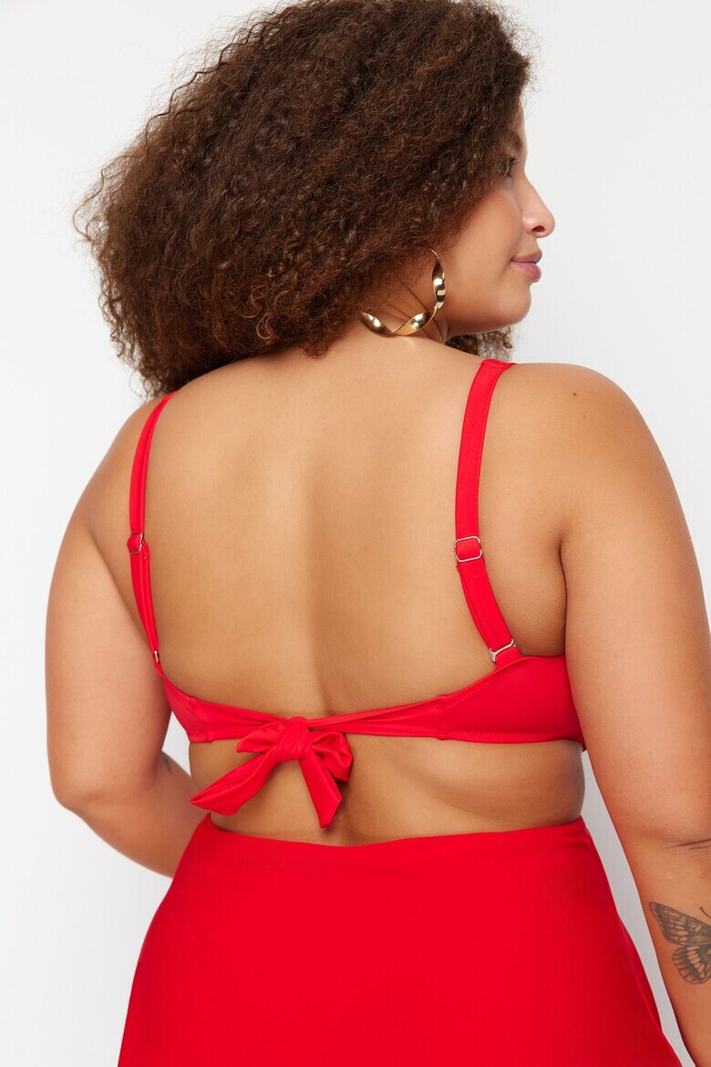 Trendyol Плувен топ с регулиращи се презрамки Plus Size - Pepit.bg