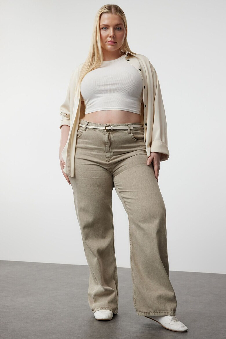 Trendyol Дънки Plus Size с висока талия - Pepit.bg