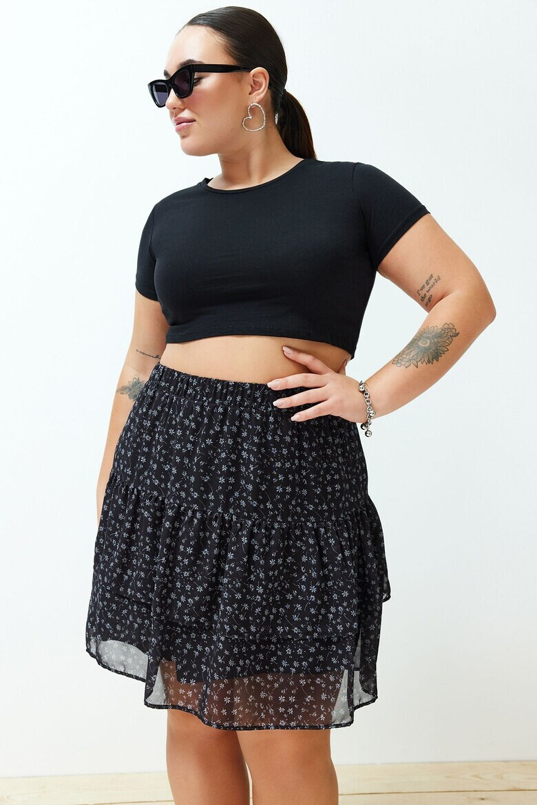Trendyol Флорална къса пола Plus Size - Pepit.bg