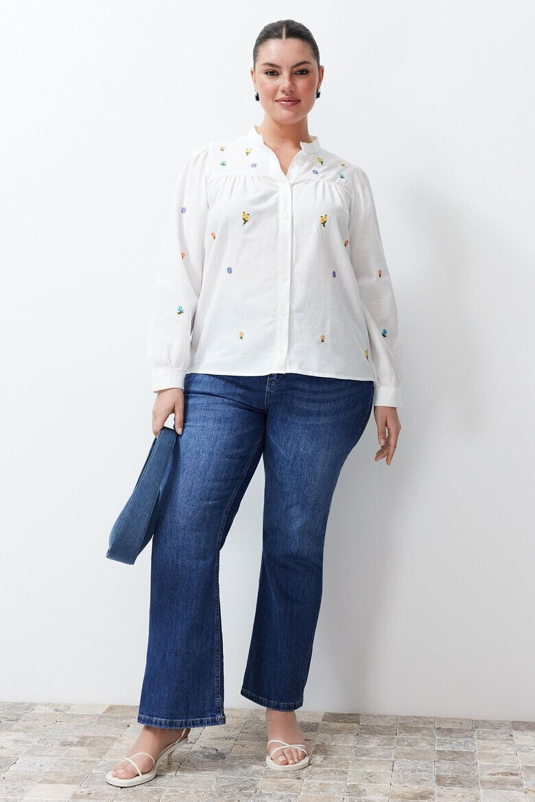 Trendyol Флорална риза Plus Size - Pepit.bg