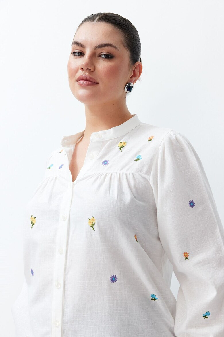 Trendyol Флорална риза Plus Size - Pepit.bg