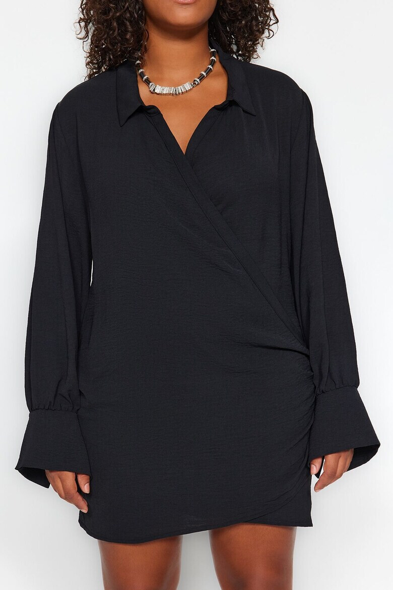 Trendyol Къса рокля Plus Size - Pepit.bg