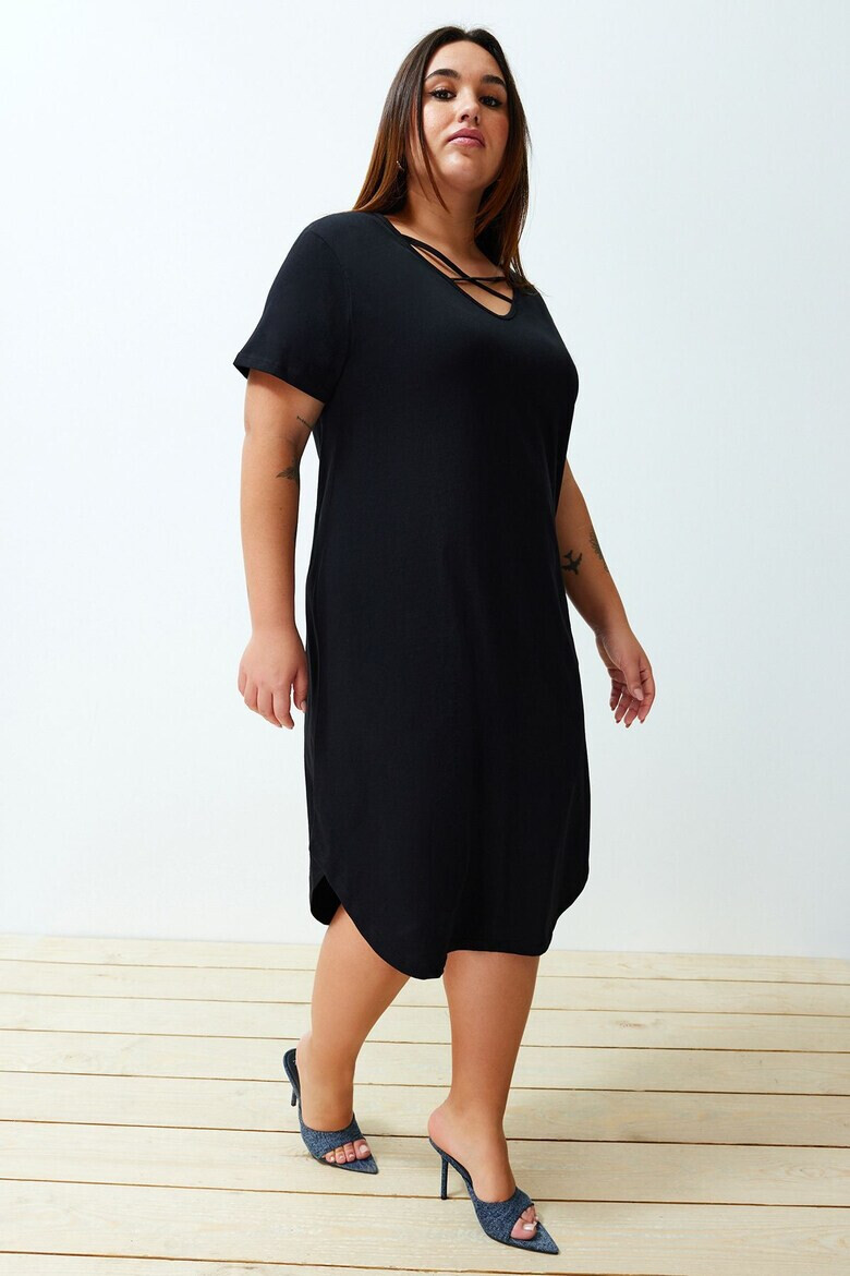Trendyol Памучна миди рокля Plus Size - Pepit.bg