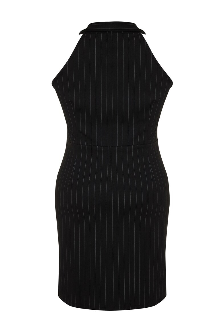 Trendyol Раирана рокля Plus Size - Pepit.bg
