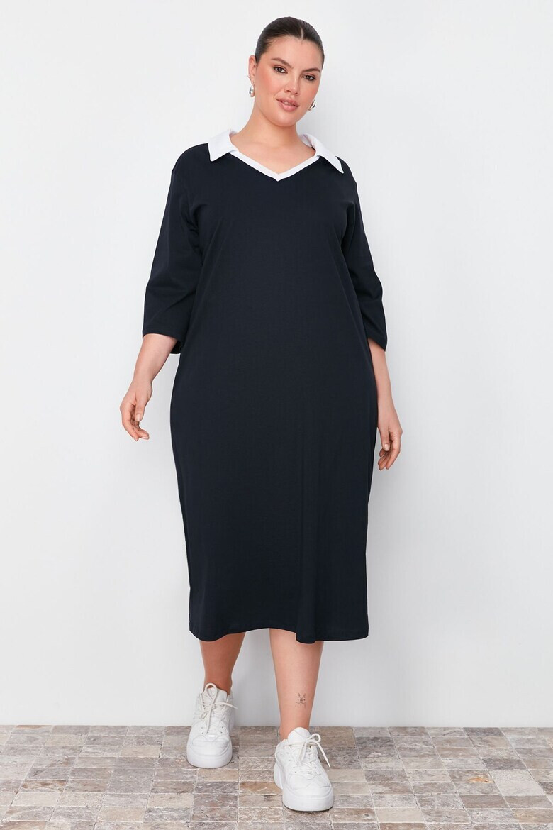 Trendyol Рокля Plus Size с контрастна яка - Pepit.bg