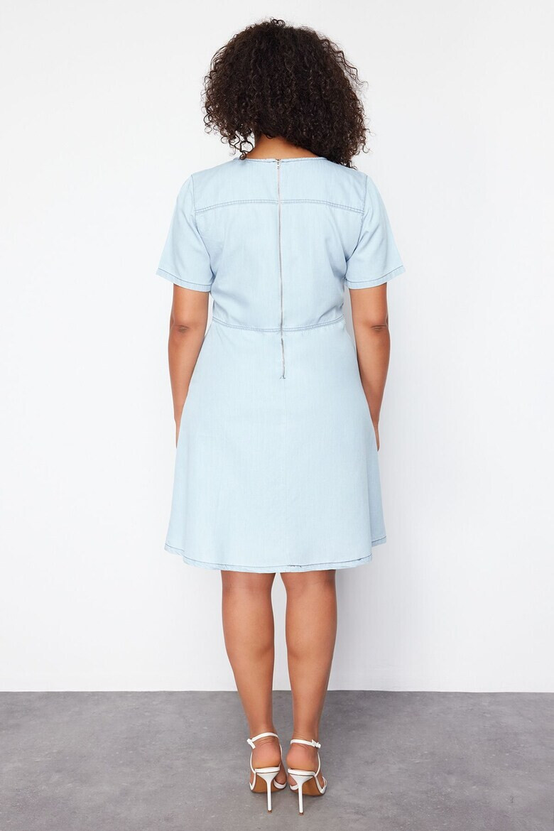 Trendyol Рокля Plus Size с лиосел - Pepit.bg