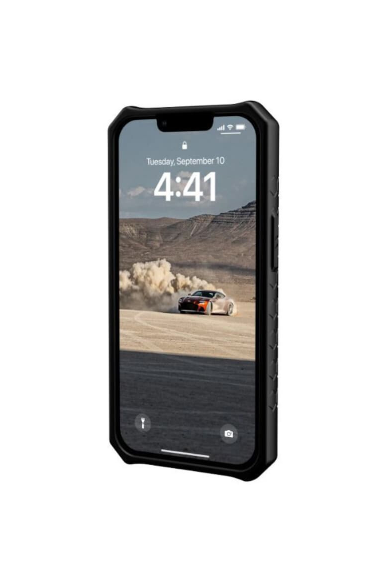 UAG Предпазен калъф Monarch Series за iPhone 14 - Carbon Fiber - Pepit.bg