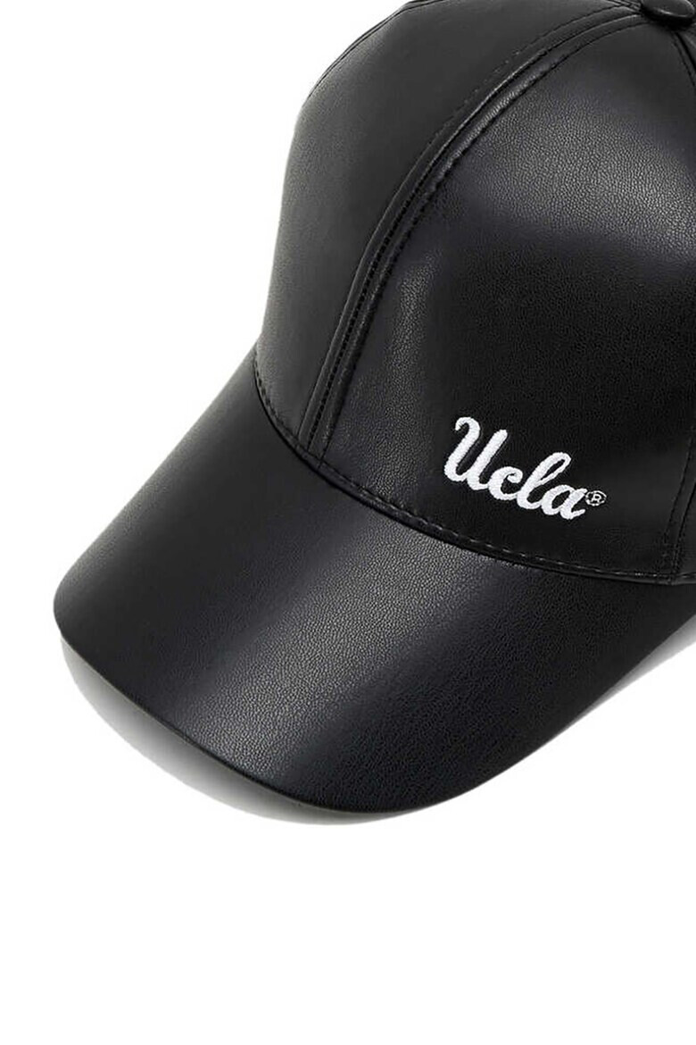 UCLA Унисекс шапка Cerritos с бродирано лого - Pepit.bg