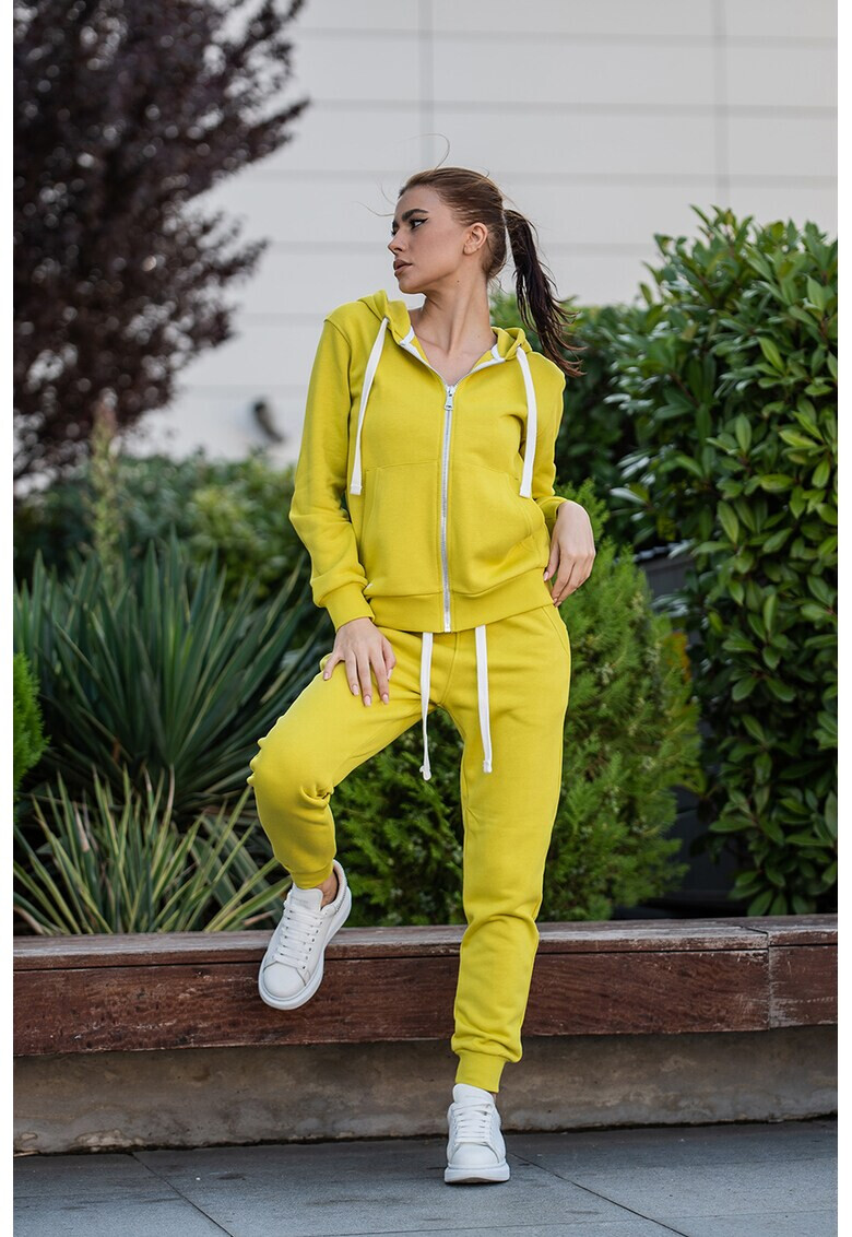 uFIT Спортен екип с цип - Pepit.bg