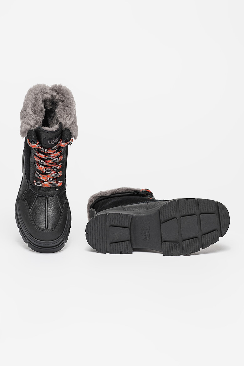 UGG Боти Ashton Addie - Pepit.bg