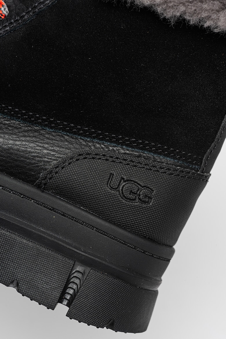 UGG Боти Ashton Addie - Pepit.bg