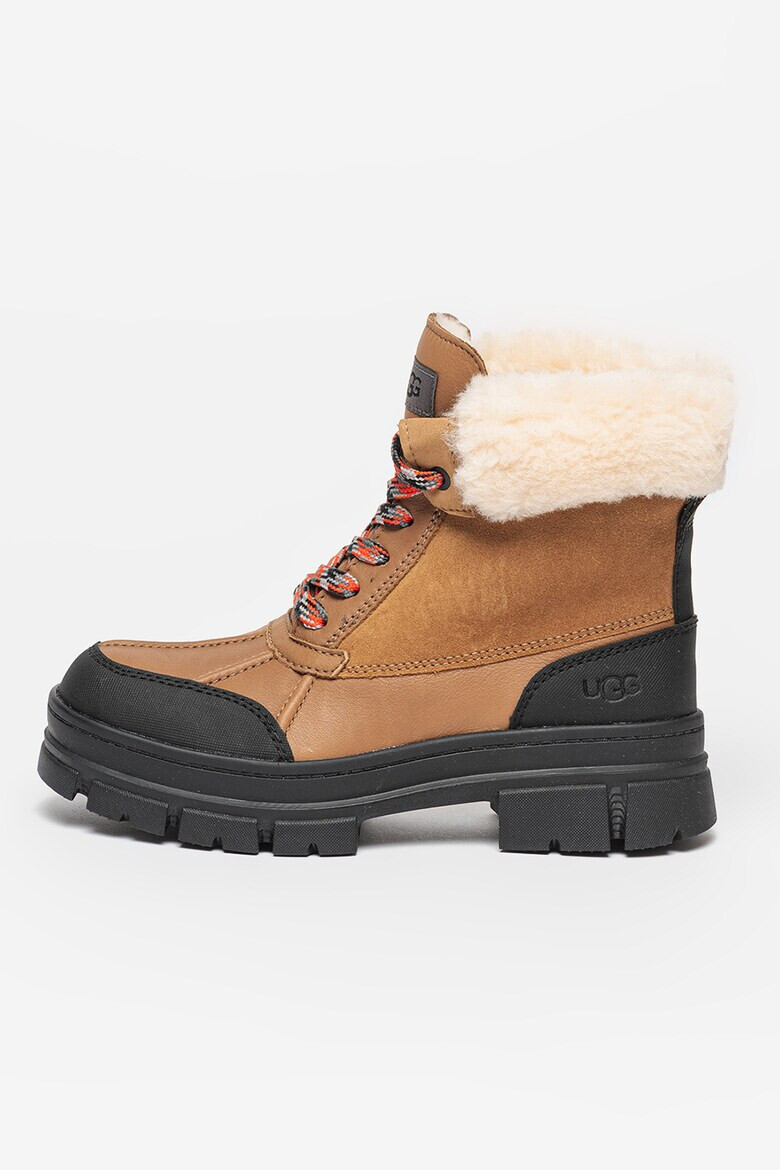 UGG Боти Ashton Addie - Pepit.bg
