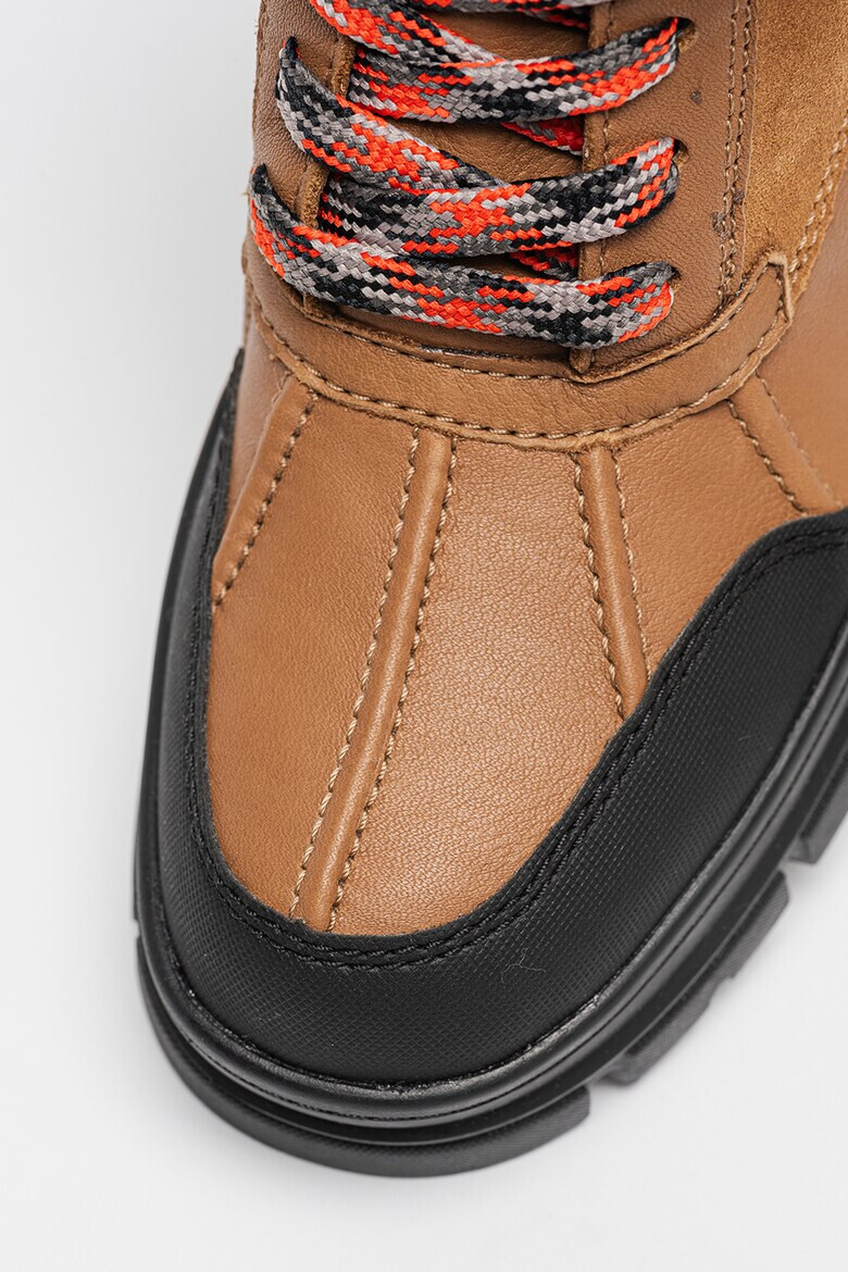 UGG Боти Ashton Addie - Pepit.bg