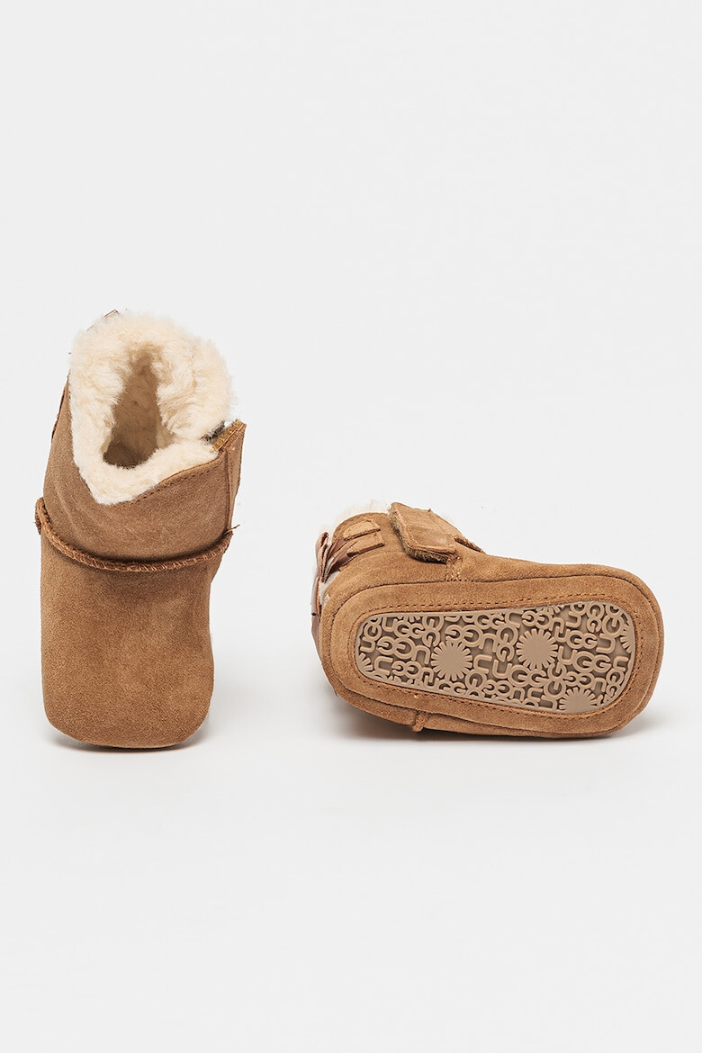 UGG Боти Baby Bailey Bow с лесно обуване - Pepit.bg