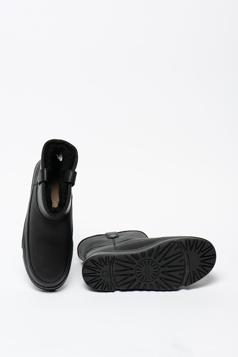 UGG Боти Classic Weather Mini - Pepit.bg