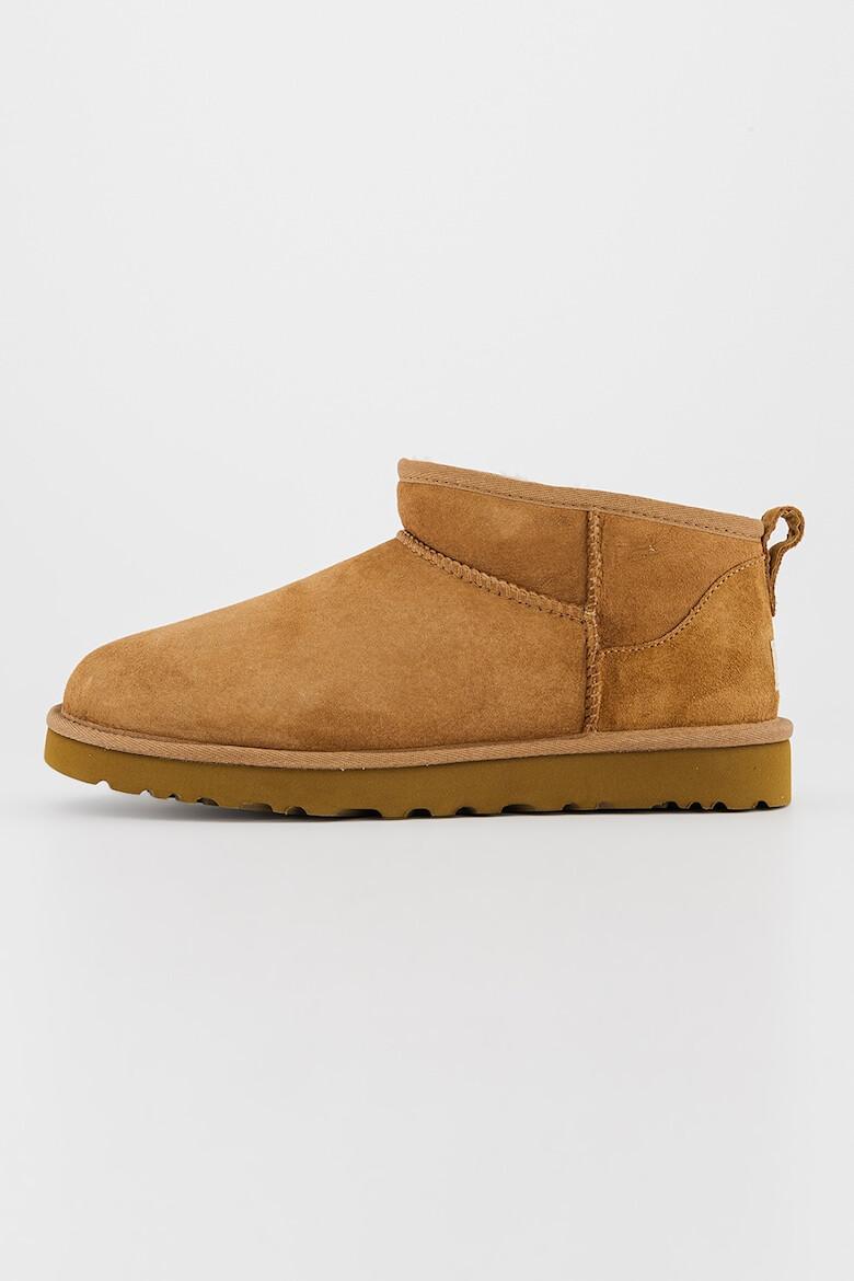 UGG Боти от овча кожа Classic Ultra Mini - Тъмножълт - Pepit.bg