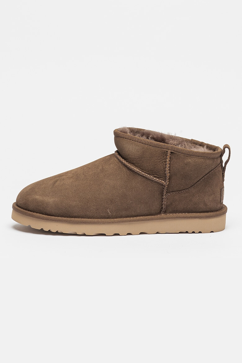 UGG Боти от овча кожа Classic Ultra Mini - Pepit.bg