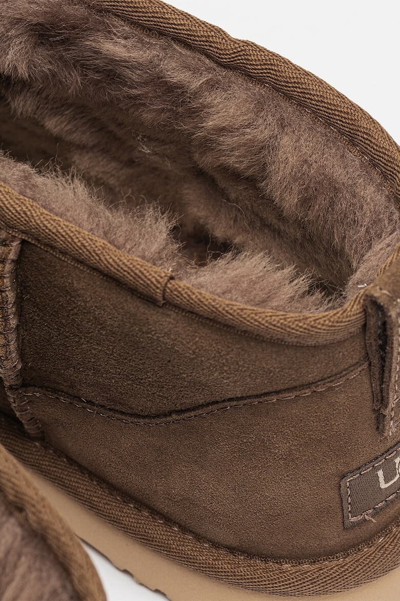 UGG Боти от овча кожа Classic Ultra Mini - Pepit.bg