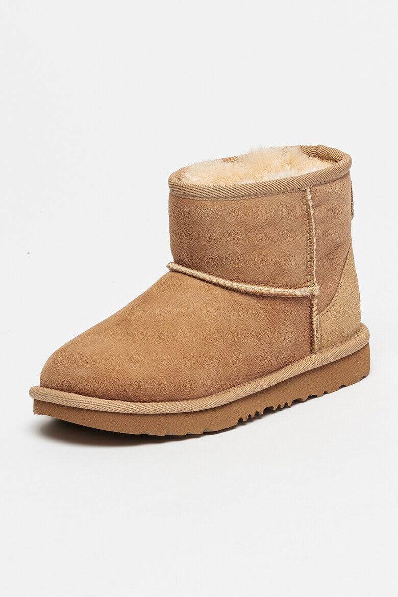 UGG Боти от велур Classic II Mini - Светлокафяв - Pepit.bg