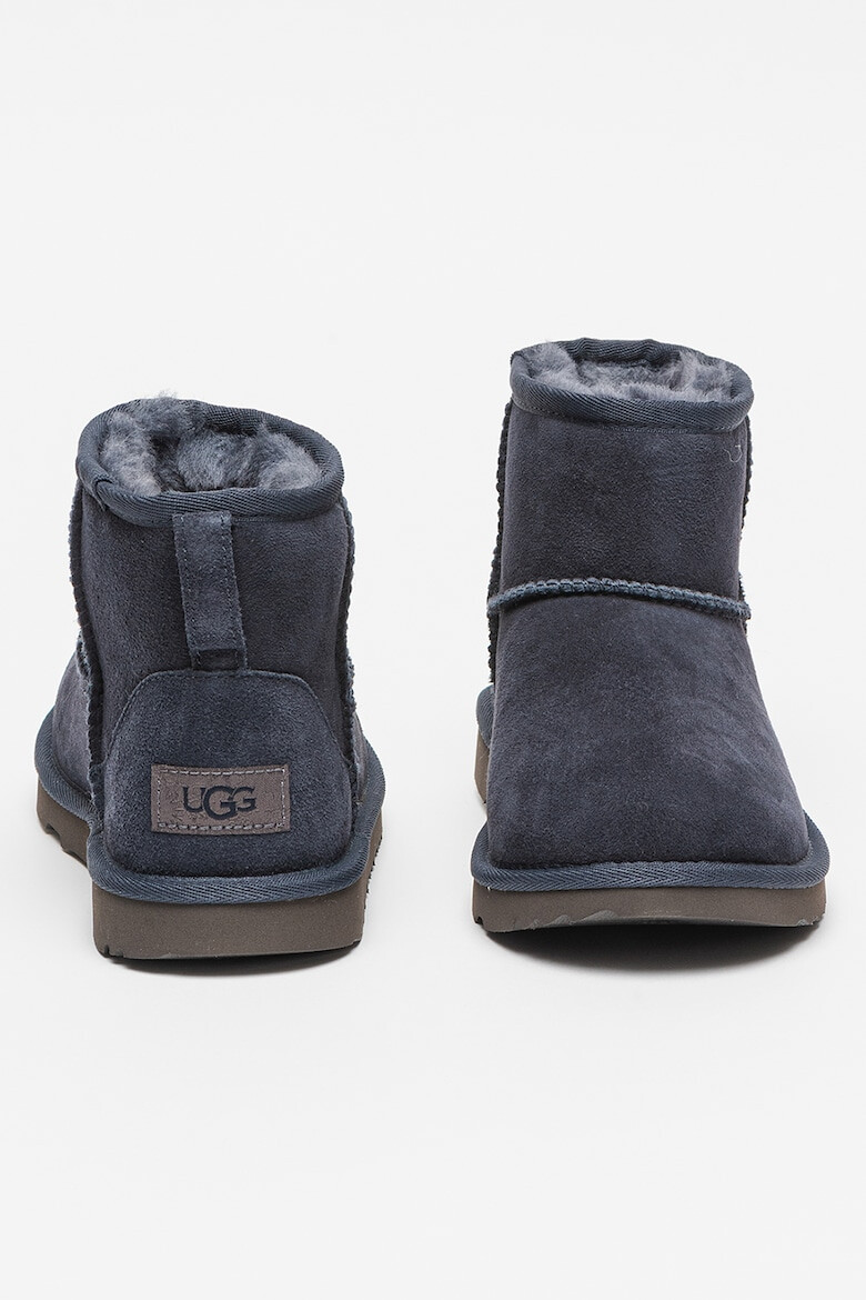 UGG Боти от велур Classic II Mini - Pepit.bg
