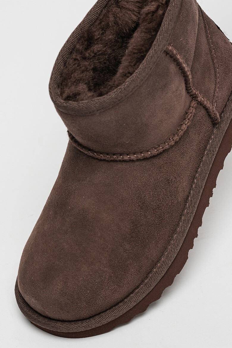 UGG Боти от велур Classic II Mini - Pepit.bg