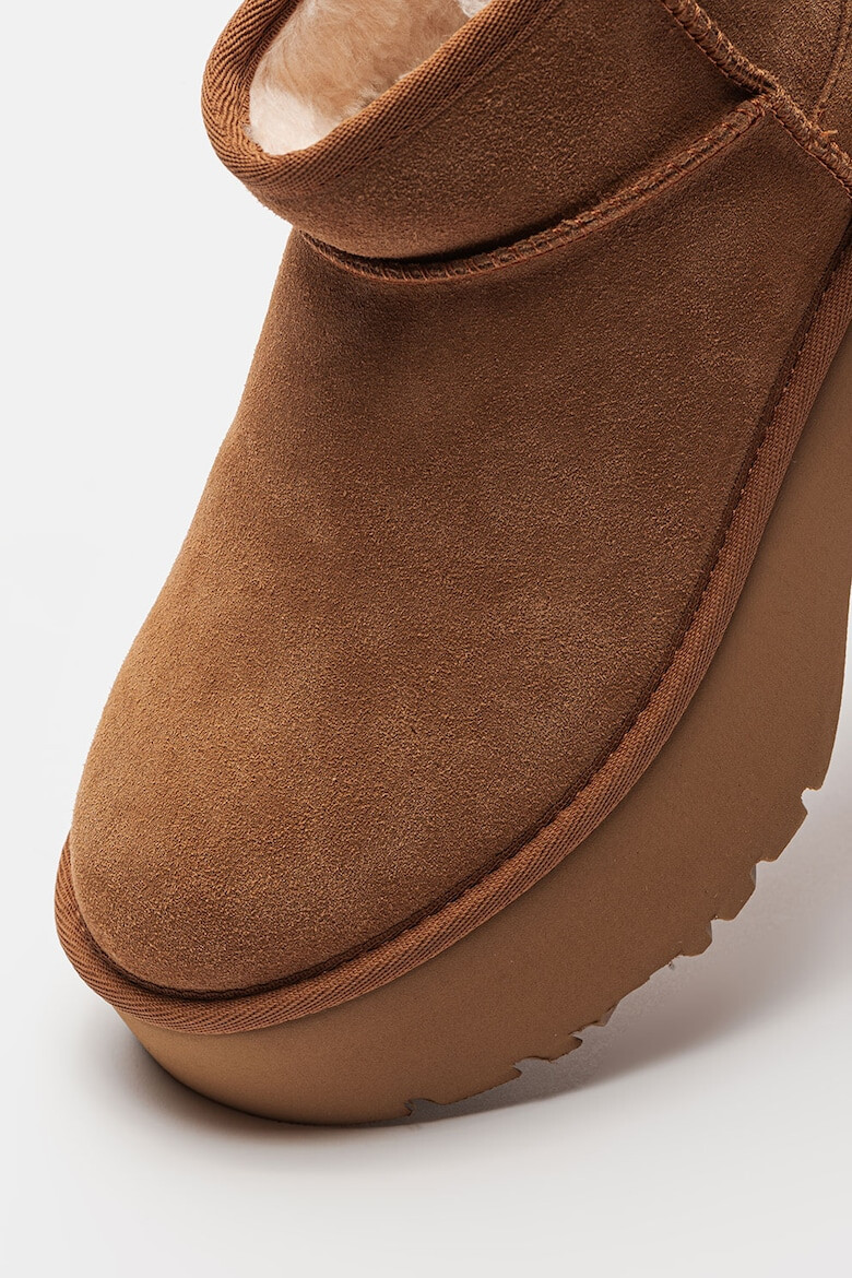 UGG Боти от велур Classic Ultra - Камел - Pepit.bg