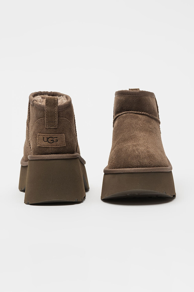 UGG Боти от велур Classic Ultra - Pepit.bg