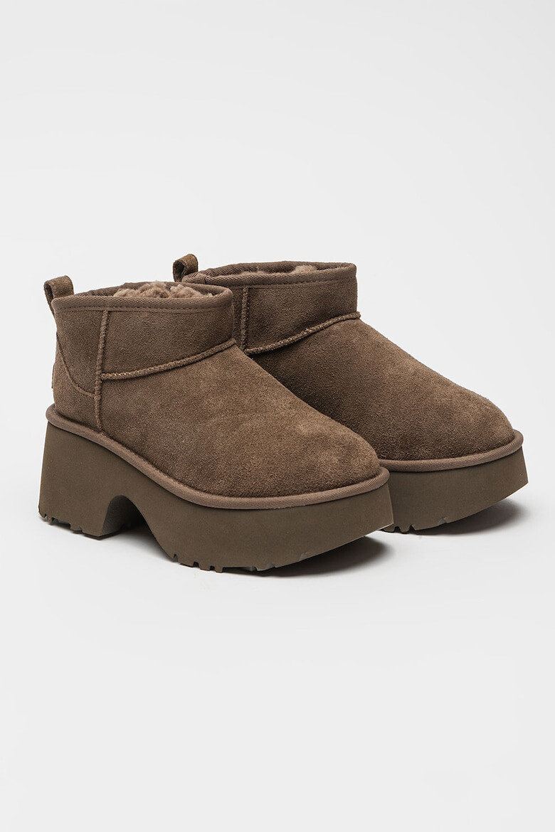 UGG Боти от велур Classic Ultra - Pepit.bg