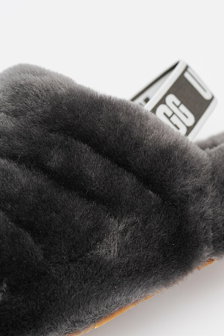 UGG Домашни пантофи Fluff Yeah от овча кожа - Pepit.bg