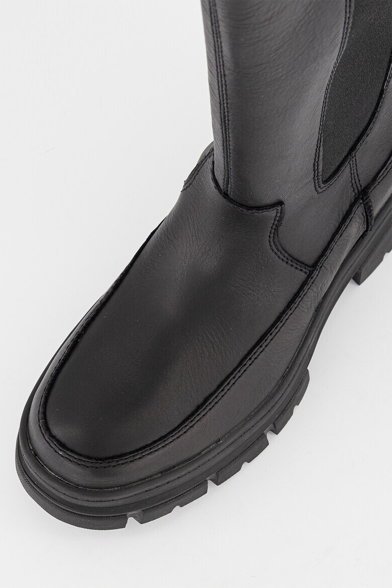 UGG Кожени боти Ashton - Черен - Pepit.bg