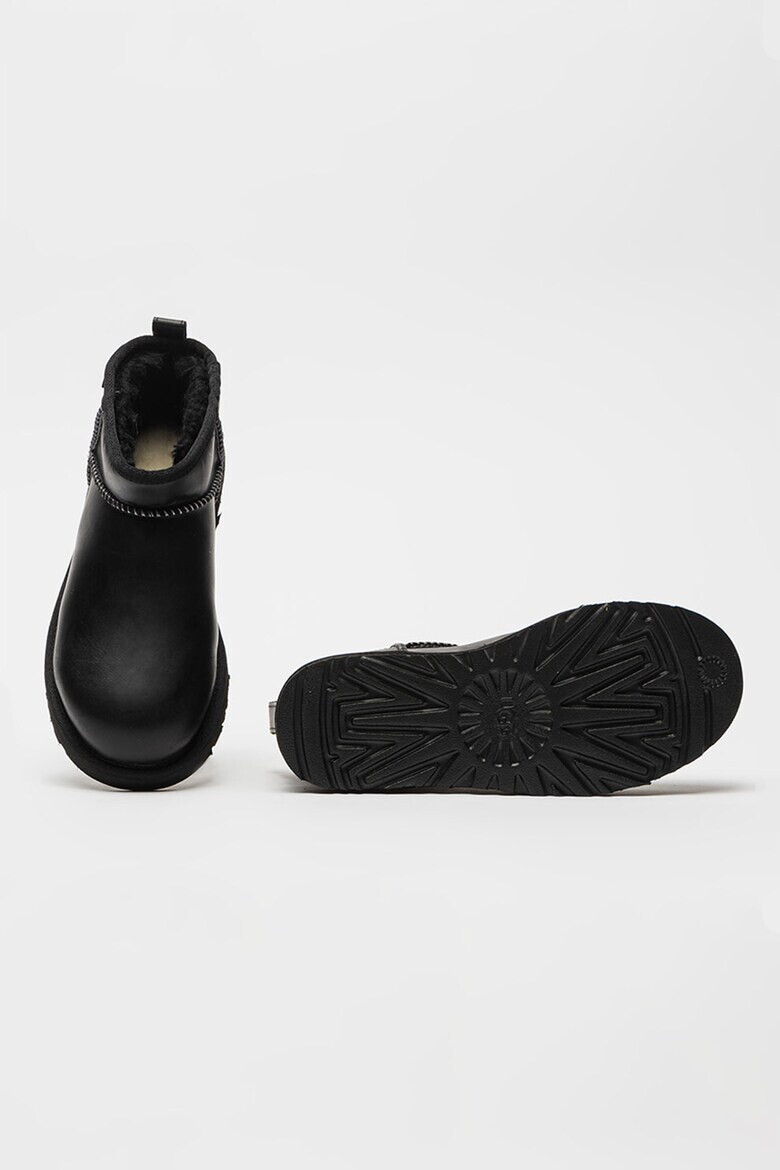 UGG Кожени боти Classic Ultra Mini Caspian - Pepit.bg