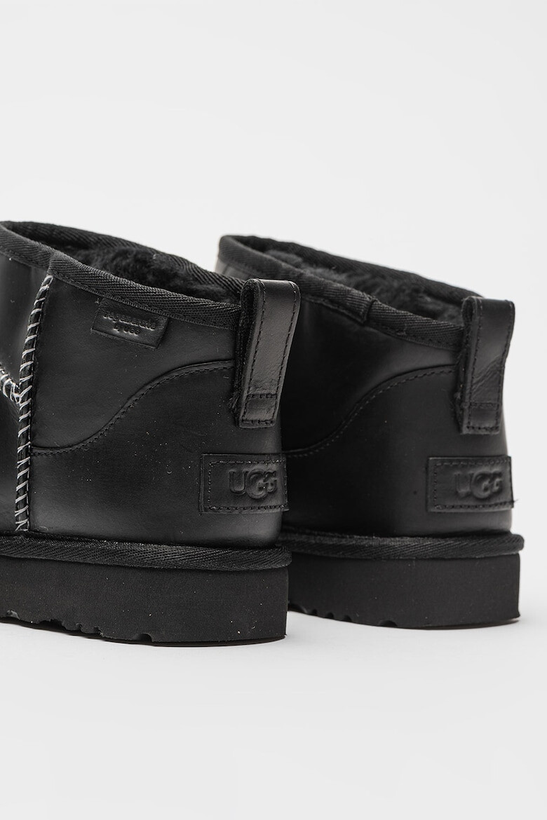 UGG Кожени боти Classic Ultra Mini Caspian - Pepit.bg