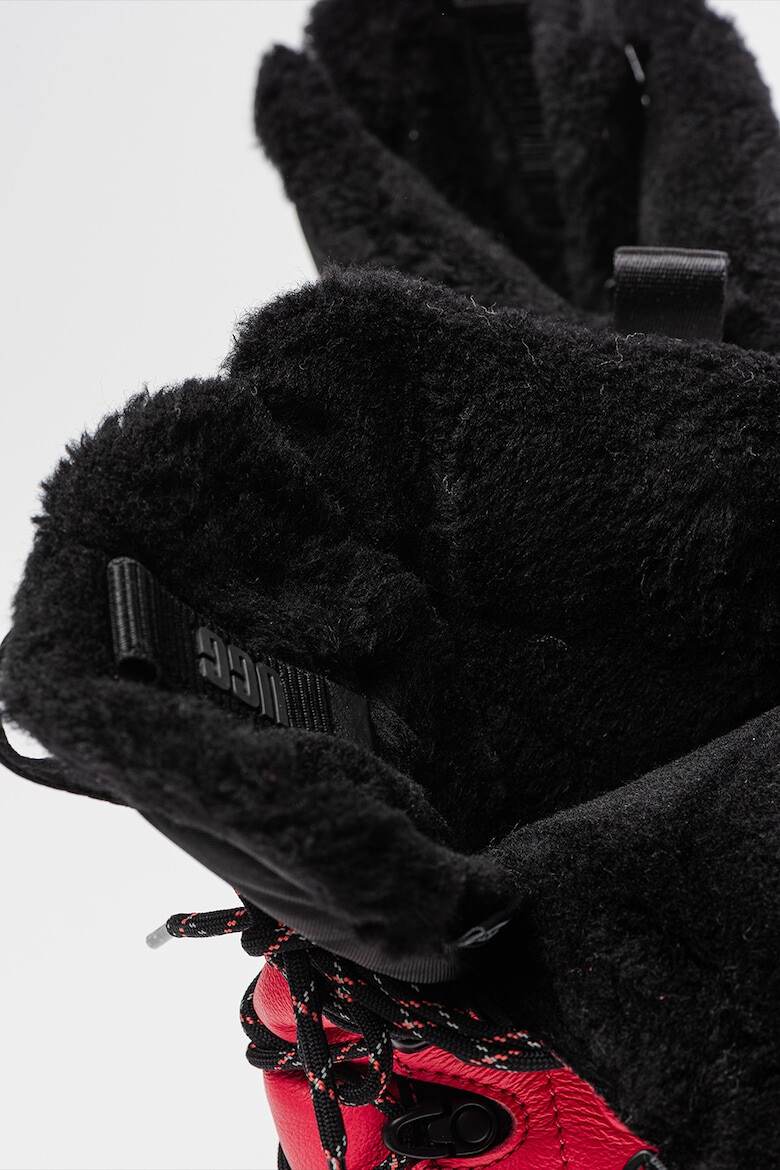UGG Кожени ботуши с връзки - Pepit.bg