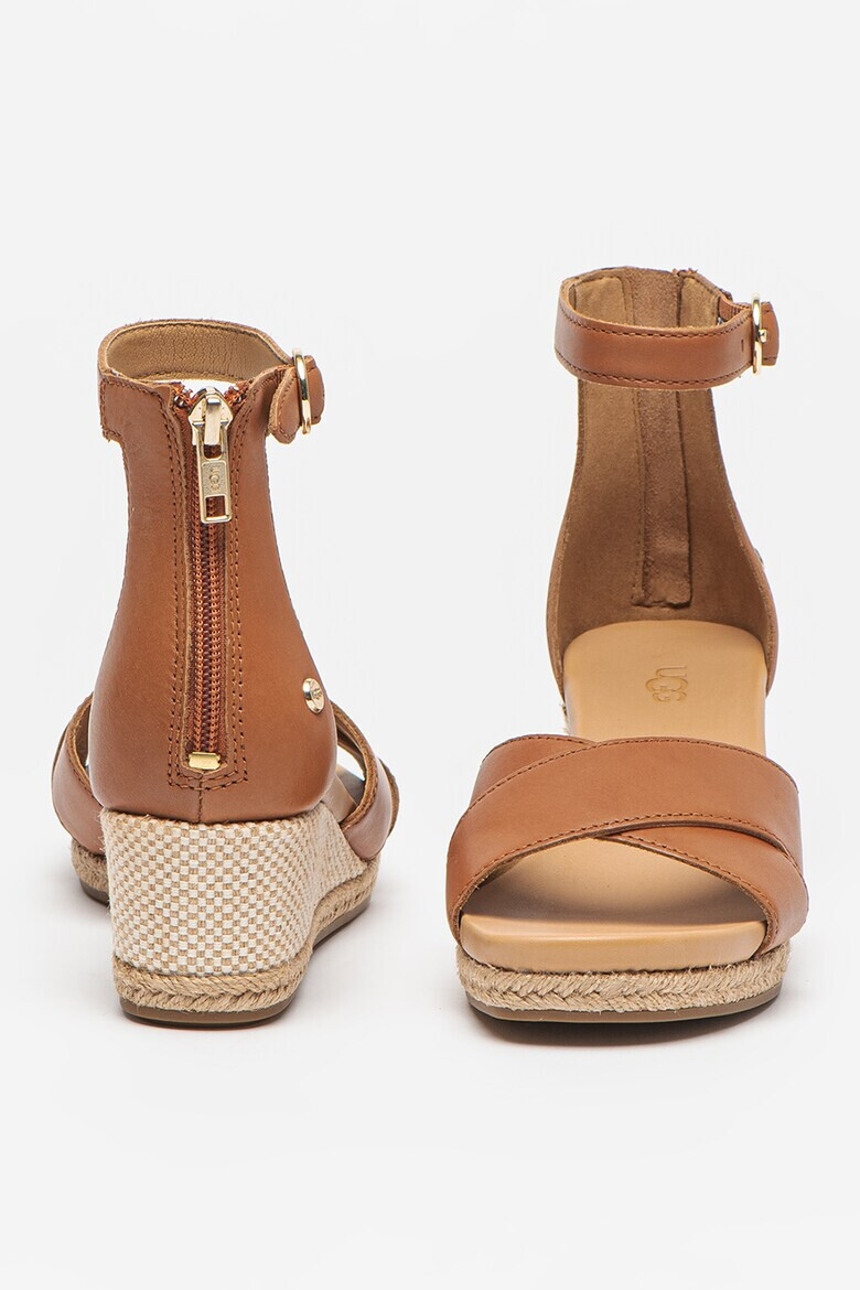 UGG Кожени скосени сандали Eugenia - Pepit.bg