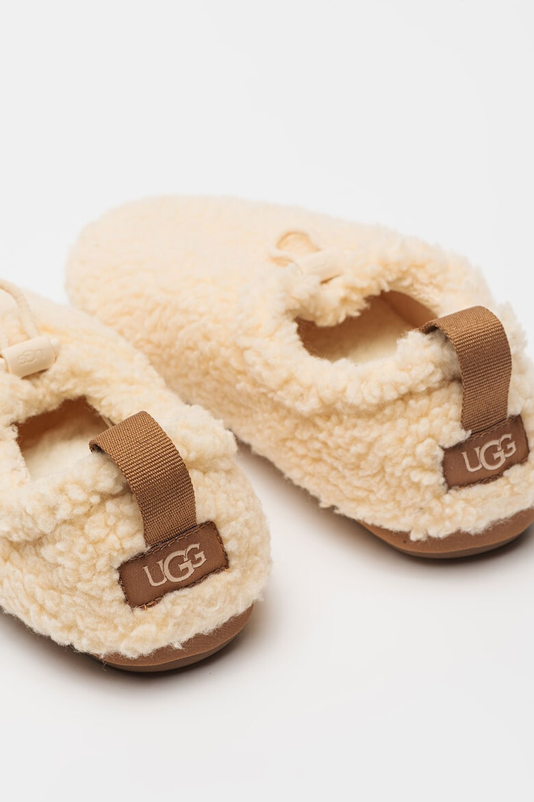 UGG Мъхести домашни пантофи Plushy - Pepit.bg