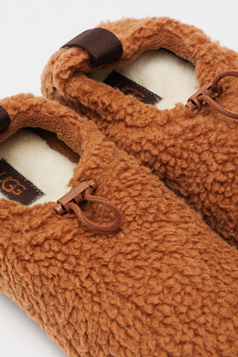 UGG Мъхести домашни пантофи Plushy - Pepit.bg