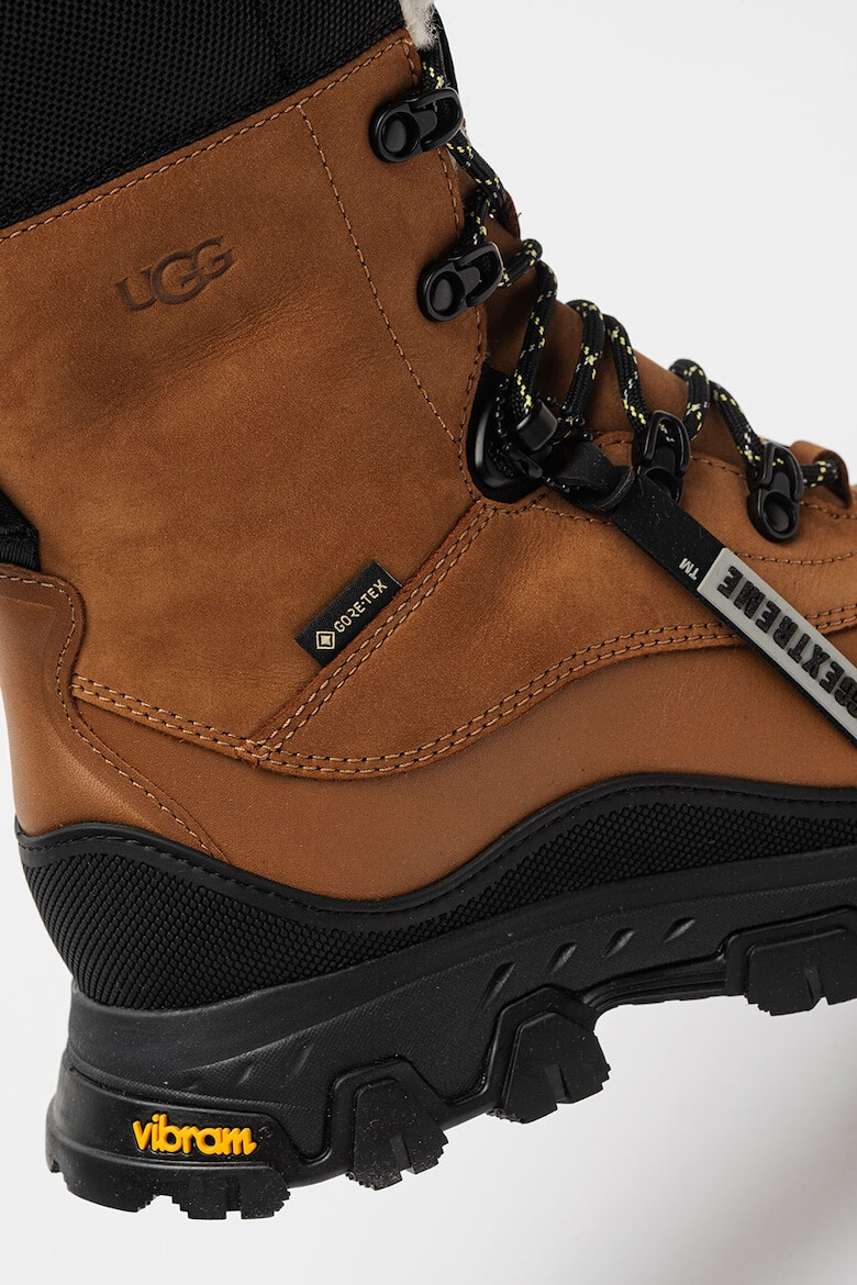 UGG Непромокаеми ботуши Adirondack Meridian - Pepit.bg