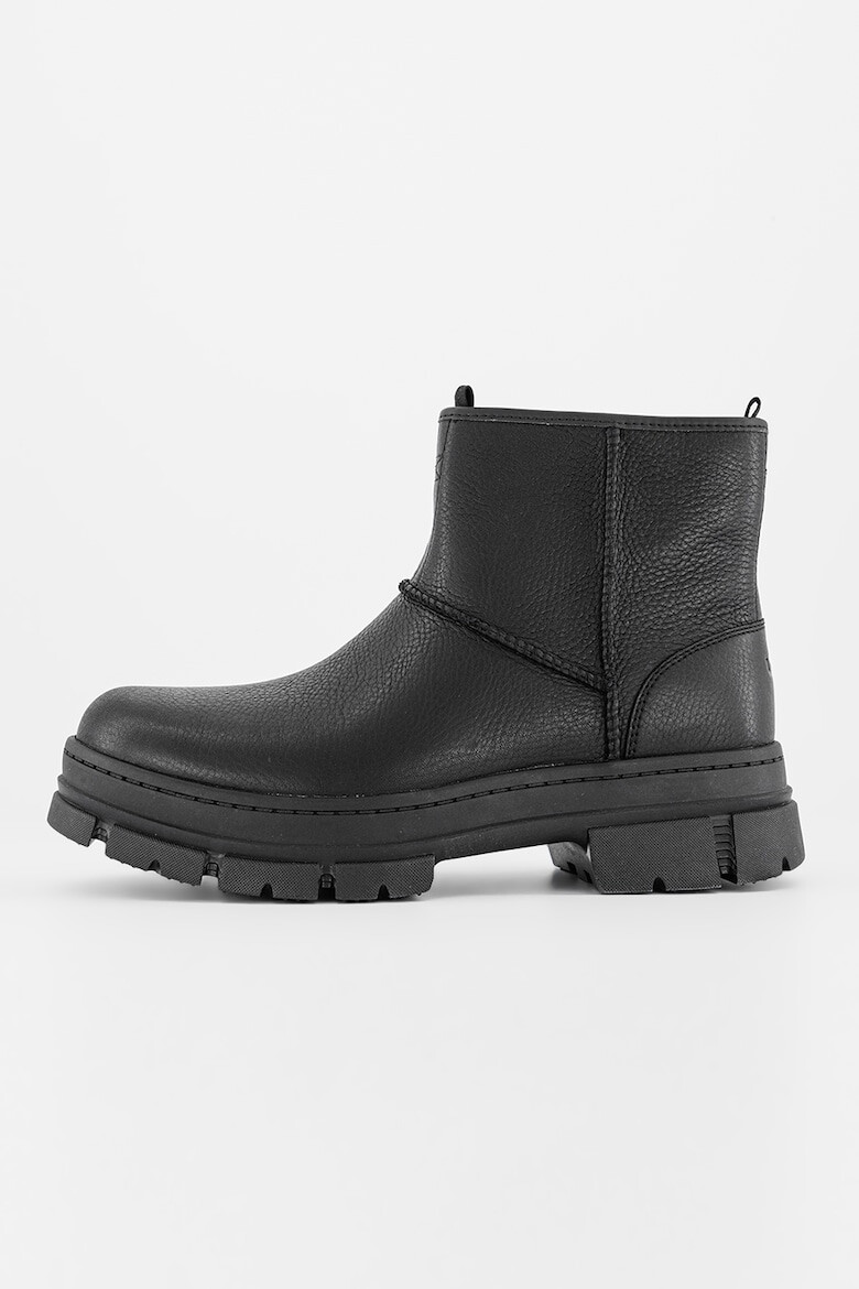 UGG Непромокаеми кожени мокасини - Pepit.bg